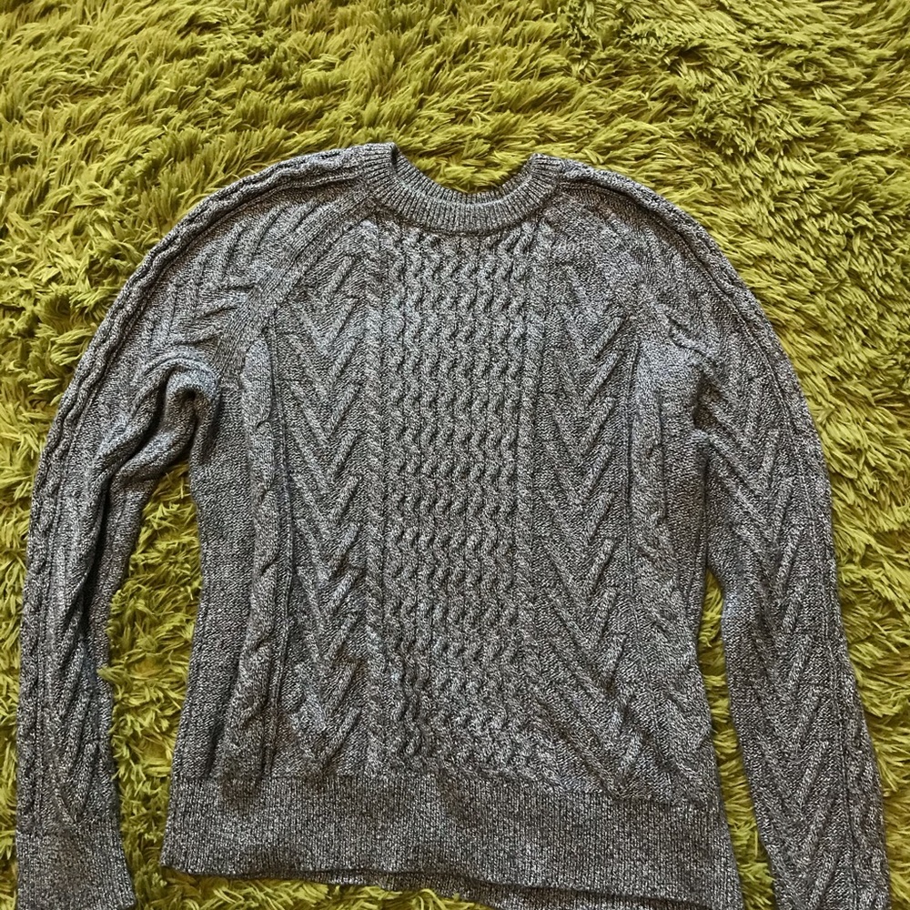 ✨CABLE KNOT SWEATER✨